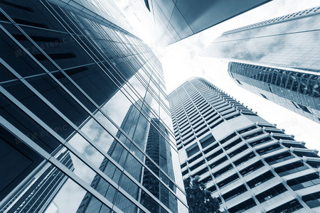 治愈系料理：女仆的温情餐桌故事